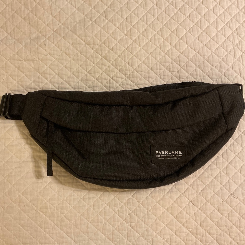Everlane Renew Transit Fanny Pack
